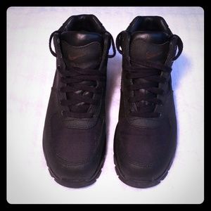 Nike Air Max Goadome Boots